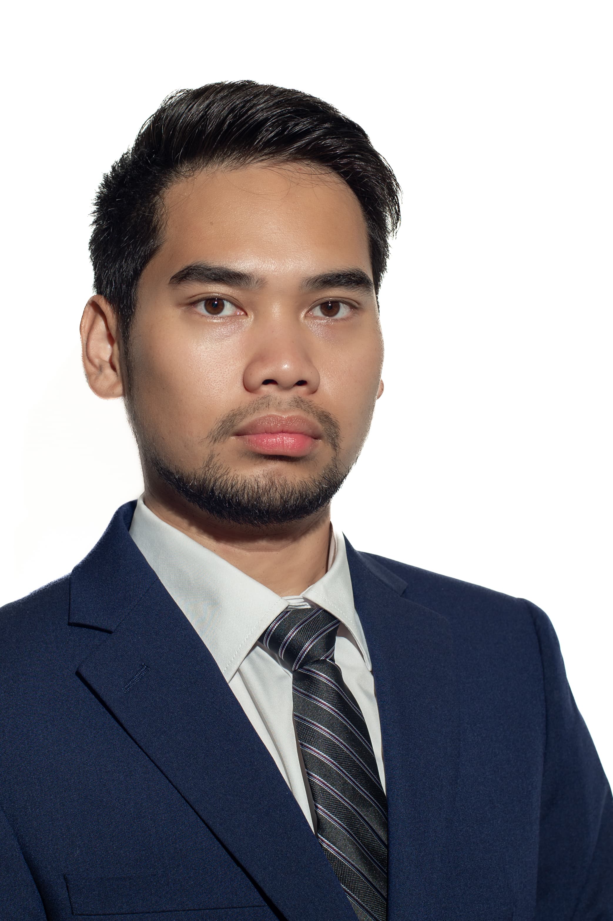 Hoanh Nguyen professional headshot